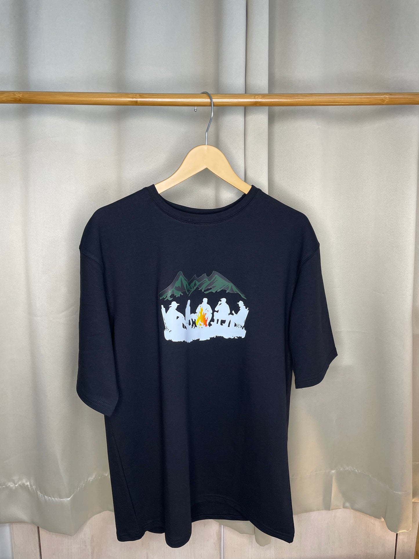 Old Monk & Chill β Pahadi Edition Graphic Tee